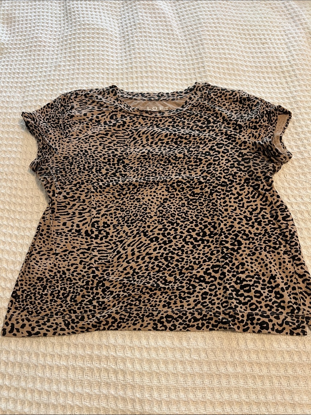 LOFT Tan and Black Leopard Short Sleeve Tee